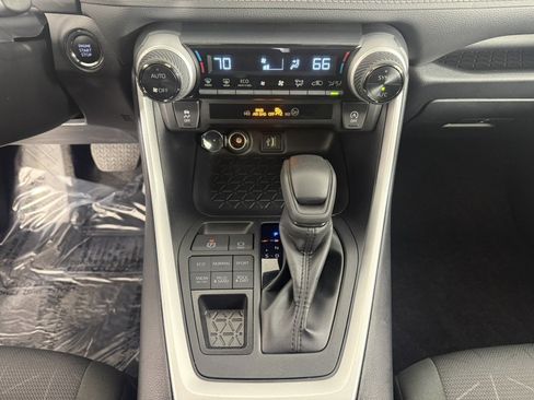 Used 2025 Toyota RAV4 XLE w/ Convenience Package image 22