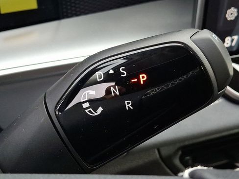 New 2026 Volkswagen Tiguan SE image 10