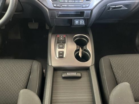 Used 2020 Honda Ridgeline Sport image 10