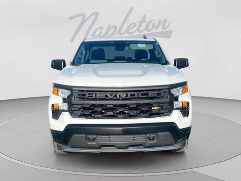 Used 2024 Chevrolet Silverado 1500 W/T RWD image 9