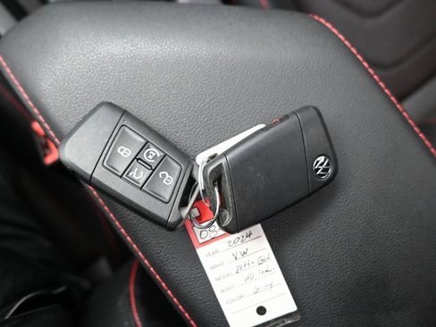 Used 2024 Volkswagen Jetta GLI Autobahn image 11