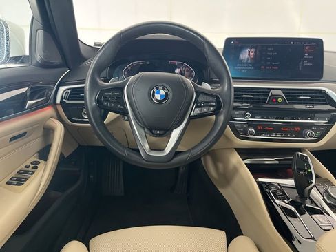 Used 2022 BMW 530i xDrive w/ Premium Package AWD/4WD image 33