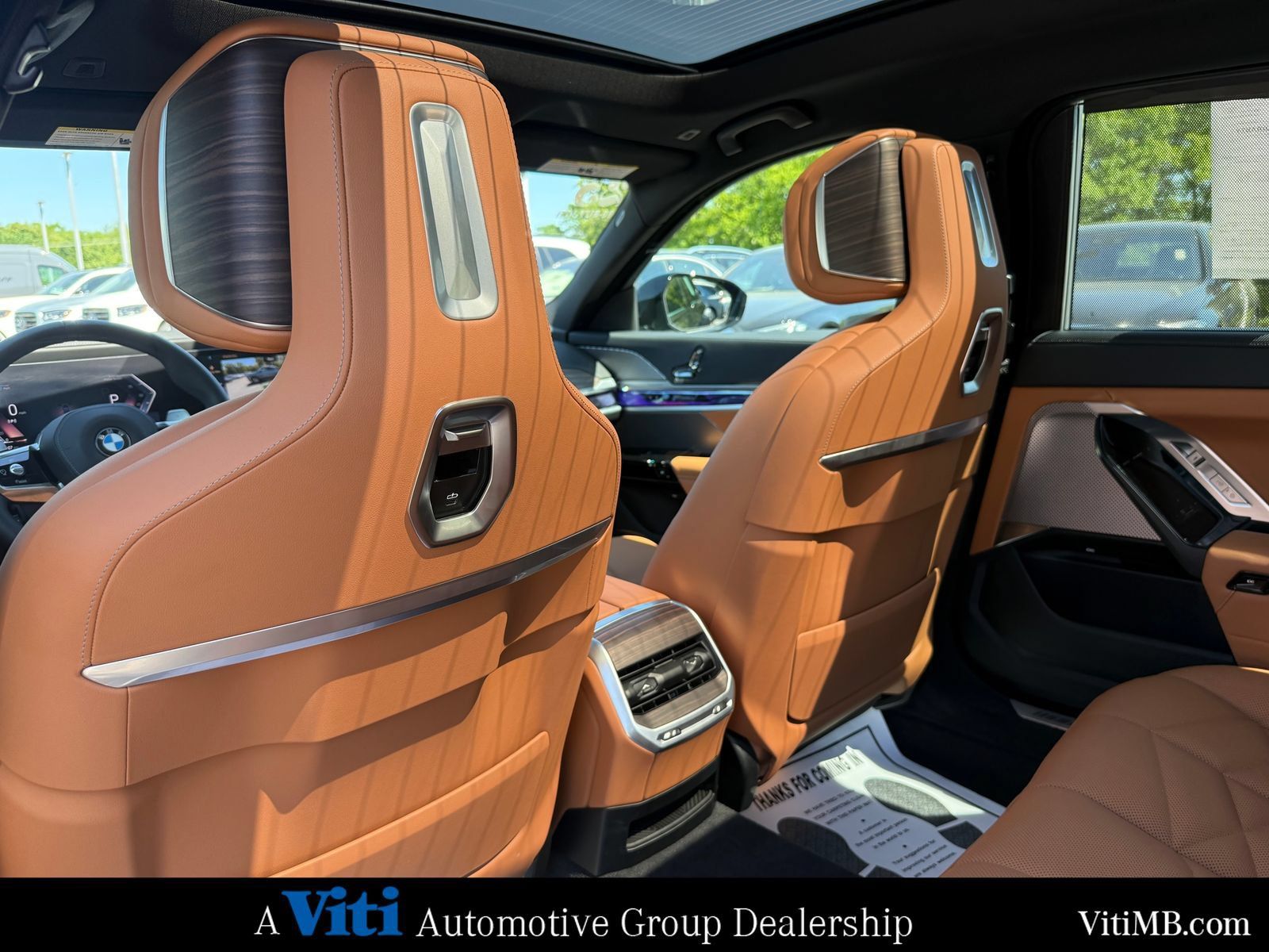 Used 2025 BMW 740i xDrive AWD/4WD image 21