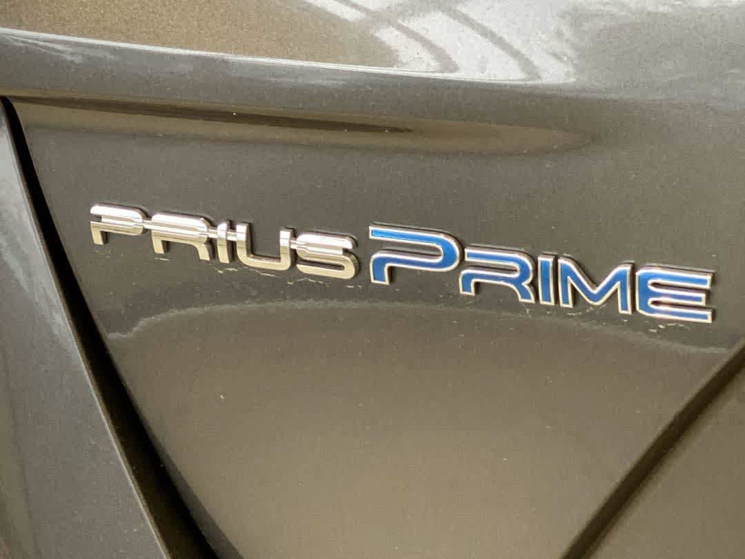 Used 2022 Toyota Prius Prime XLE FWD image 11