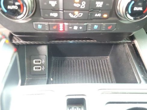 Used 2020 Ford F150 Raptor w/ Equipment Group 802A Luxury image 38