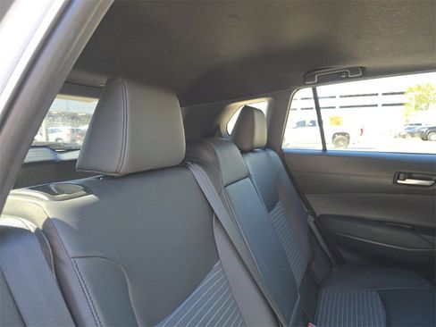 Used 2023 Toyota Corolla Cross SE w/ Convenience Package image 18