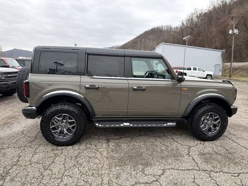 New 2025 Ford Bronco Badlands AWD/4WD image 3