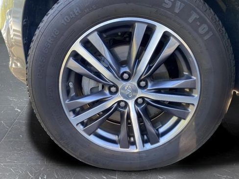 Used 2019 INFINITI QX60 Luxe w/ Essential Package image 37