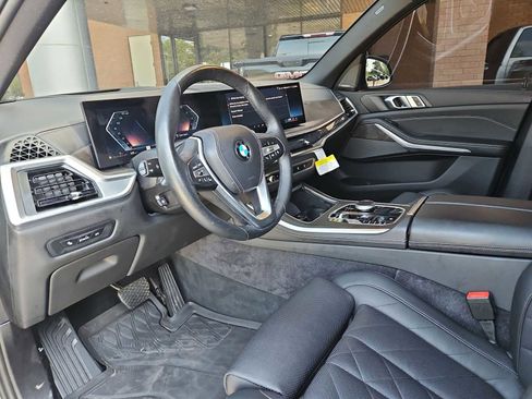Used 2024 BMW X5 xDrive40i w/ Premium Package image 10