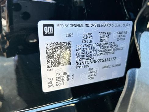 New 2026 Chevrolet Equinox EV LT FWD image 32