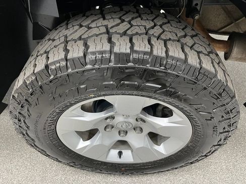 Used 2021 RAM 1500 Big Horn AWD/4WD image 16