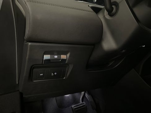 Used 2022 Land Rover Range Rover Evoque S image 14