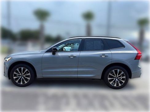 Used 2025 Volvo XC60 B5 Plus AWD/4WD image 5