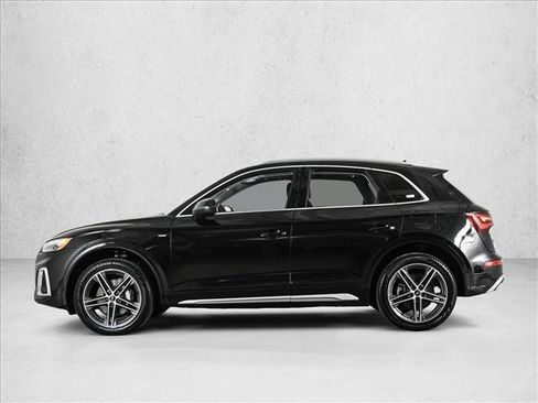 Used 2021 Audi Q5 e Premium Plus image 9