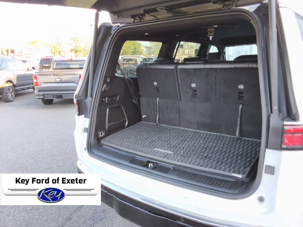 Used 2024 Jeep Wagoneer Series II AWD/4WD image 14