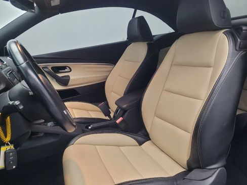 Used 2015 Volkswagen Eos Final Edition FWD image 17