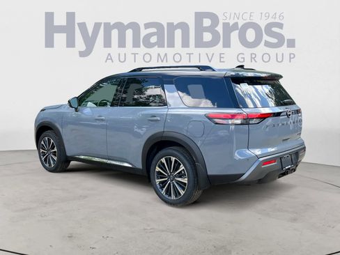 Used 2026 Nissan Pathfinder Platinum AWD/4WD image 6