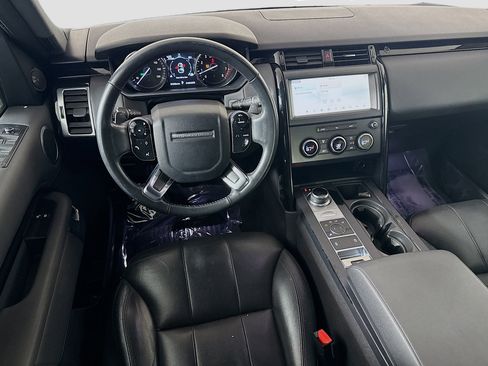Used 2020 Land Rover Discovery SE image 17