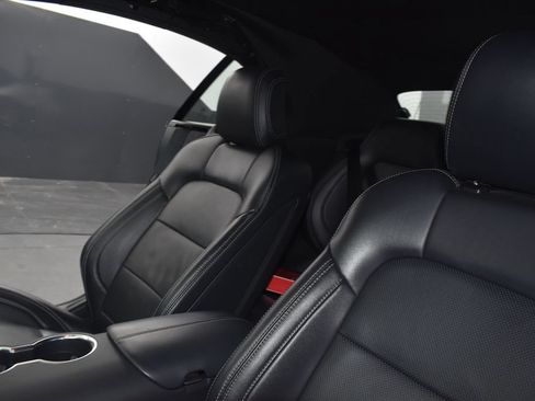 Used 2025 Ford Mustang GT Premium RWD image 13
