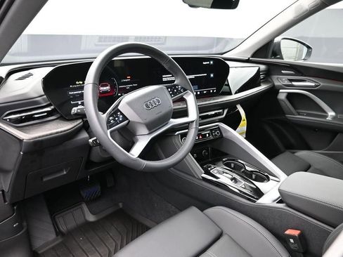 Used 2025 Audi Q5 Premium Plus w/ Premium Plus AWD/4WD image 8