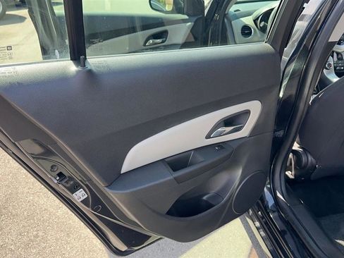 Used 2016 Chevrolet Cruze LS image 22