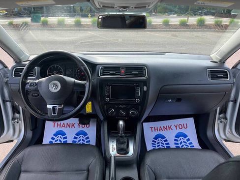 Used 2012 Volkswagen Jetta SE image 7