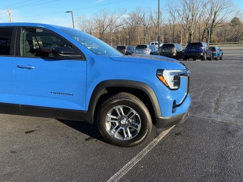 New 2025 GMC Terrain Elevation image 5