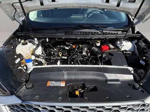 Used 2024 Ford Edge SEL image 32