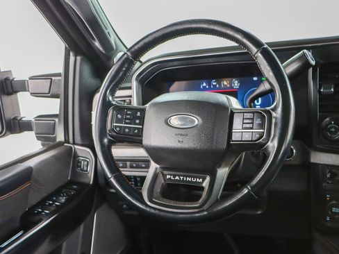 Used 2024 Ford F250 Platinum image 13