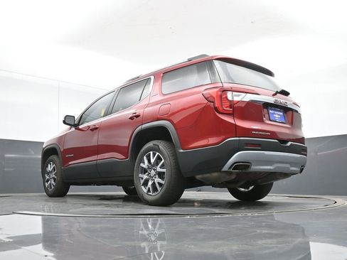 Used 2023 GMC Acadia SLT image 42