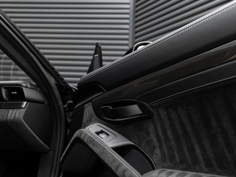 Certified 2018 Porsche 911 GT2 RS image 41