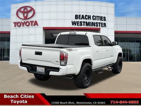 Used 2021 Toyota Tacoma TRD Sport image 12
