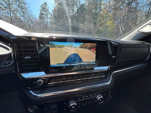 Used 2025 GMC Sierra 1500 SLT image 37