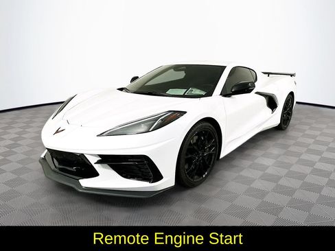 Used 2025 Chevrolet Corvette Stingray Premium Cpe w/ Z51 Performance Package RWD image 5