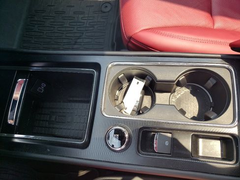 Used 2024 Lincoln Corsair Reserve w/ Equipment Group 201A image 35