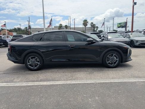 New 2026 Kia K4 FWD image 7