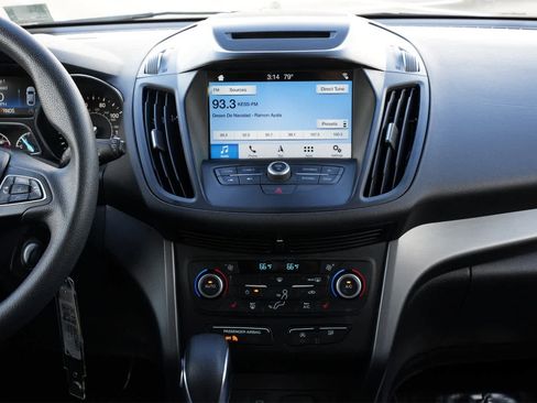 Used 2018 Ford Escape SE w/ Ford Safe & Smart Package image 13