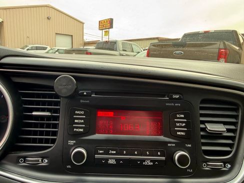 Used 2015 Kia Optima LX image 15