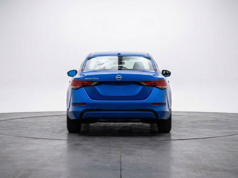 Used 2025 Nissan Sentra SV image 7