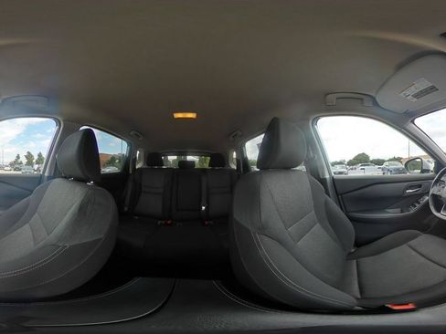 Used 2025 Nissan Rogue SV FWD image 43