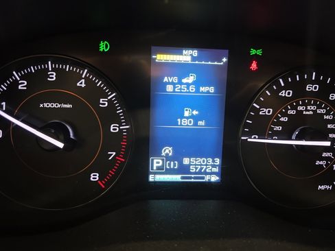 Used 2023 Subaru Crosstrek 2.0i Premium image 7