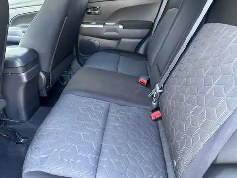 Used 2020 Mitsubishi Outlander Sport SE AWD/4WD image 14