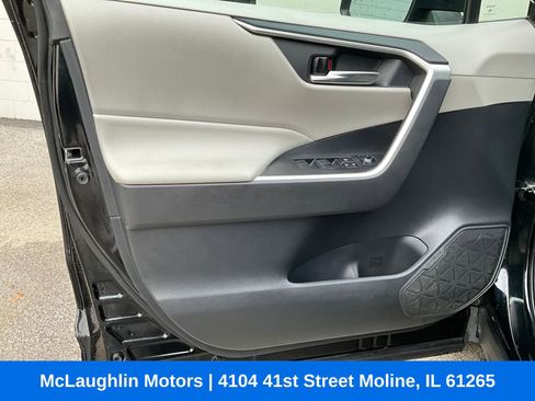 Used 2021 Toyota RAV4 XLE w/ XLE Grade Weather Package image 24