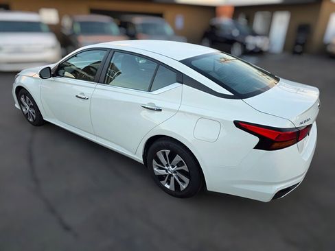 Used 2022 Nissan Altima 2.5 S image 9