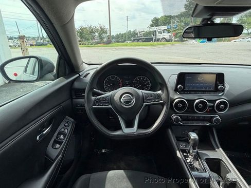 Used 2021 Nissan Sentra S FWD image 18