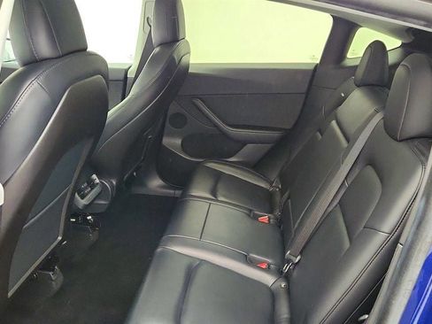 Used 2020 Tesla Model Y Long Range image 25