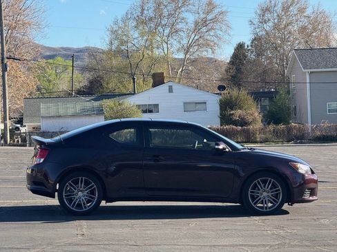 Used 2012 Scion tC image 4