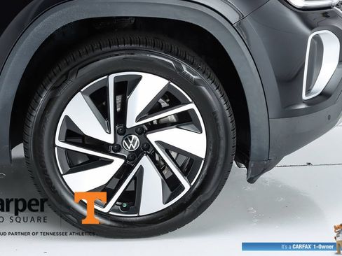 Used 2024 Volkswagen Atlas SE FWD image 14