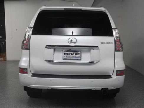 Used 2018 Lexus GX 460 Premium w/ Premium Package AWD/4WD image 17