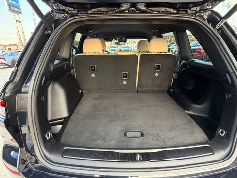 Used 2024 Jeep Grand Cherokee Limited image 16